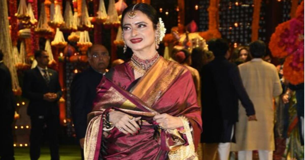 Rekha arrives for Ambani’s Ganesh Chaturthi celebrations in style