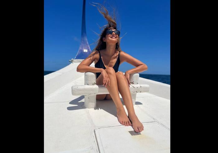 कड़क धूप का मजा लेती दिखीं जेनिफर विंगेट