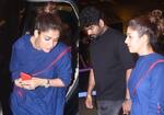 Jawan रिलीज होते ही चेन्नई निकलीं Nayanthara, नो-मेकअप लुक में देख लोग बोले, 'कितनी सुंदर है नर्मदा'