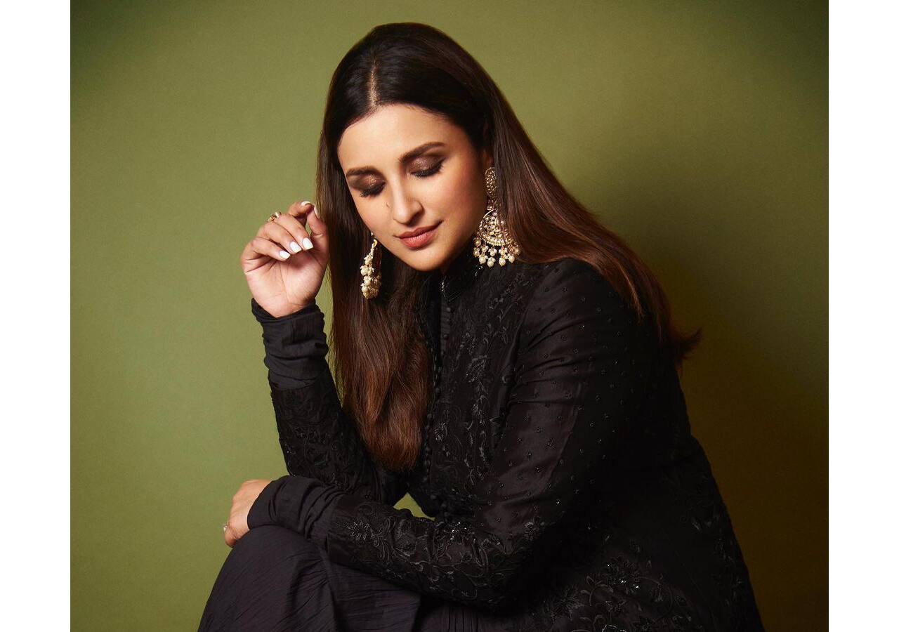 परिणीति  चोपड़ा (Parineeti Chopra) ने अक्षय कुमार संग मार्शल आट्स स्कूल का किया था दौरा