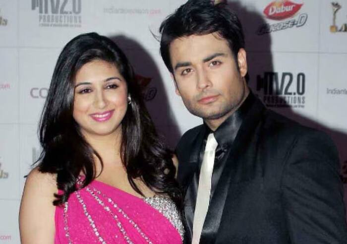 वाहबिज दोराबजी- विवियन डीसेना (Vahbbiz Dorabjee-Vivian Dsena)