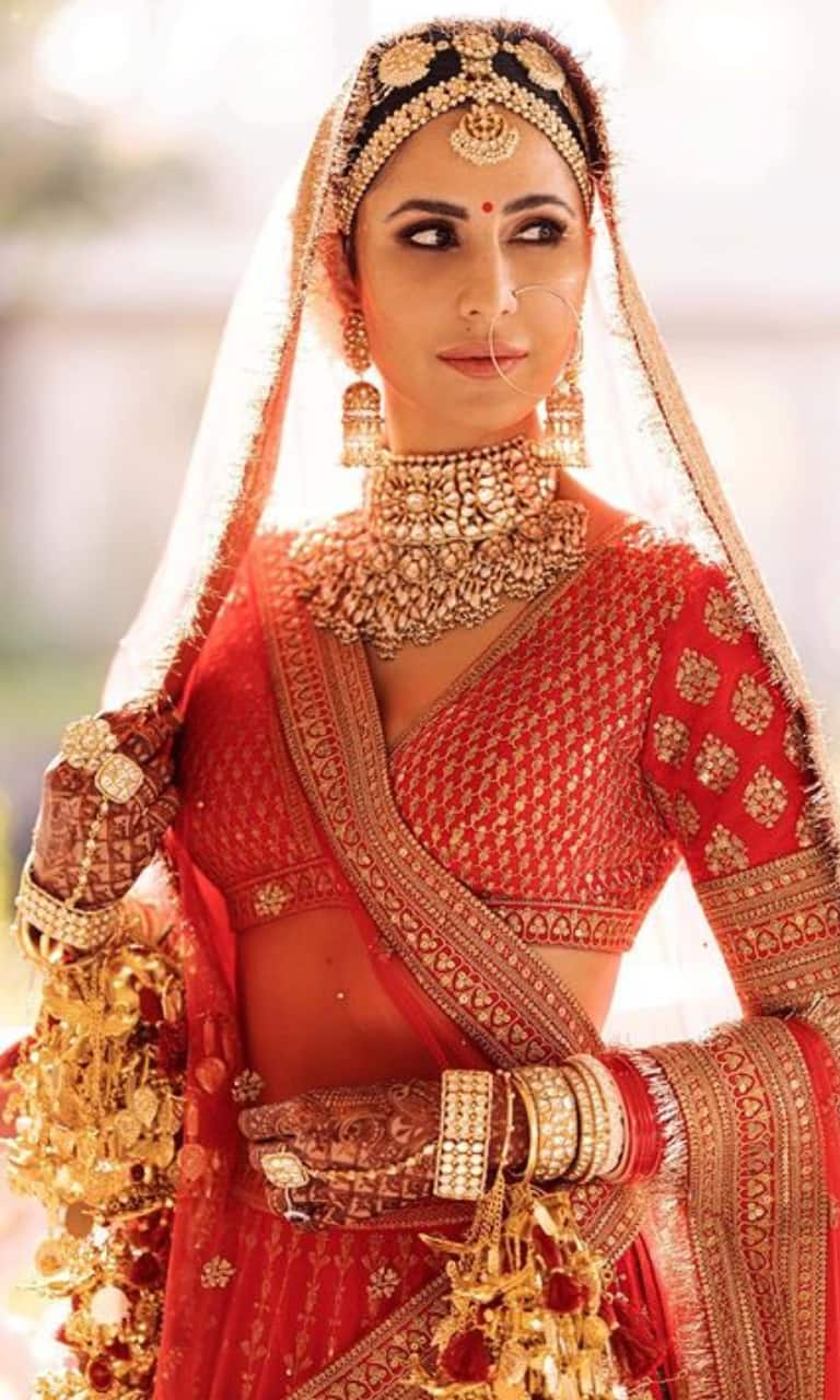 Dulhan Mehndi Design New 2024: Over 25 Fresh and Fabulous Trends for the  Modern Bride | Bridal Mehendi and Makeup | Wedding Blog