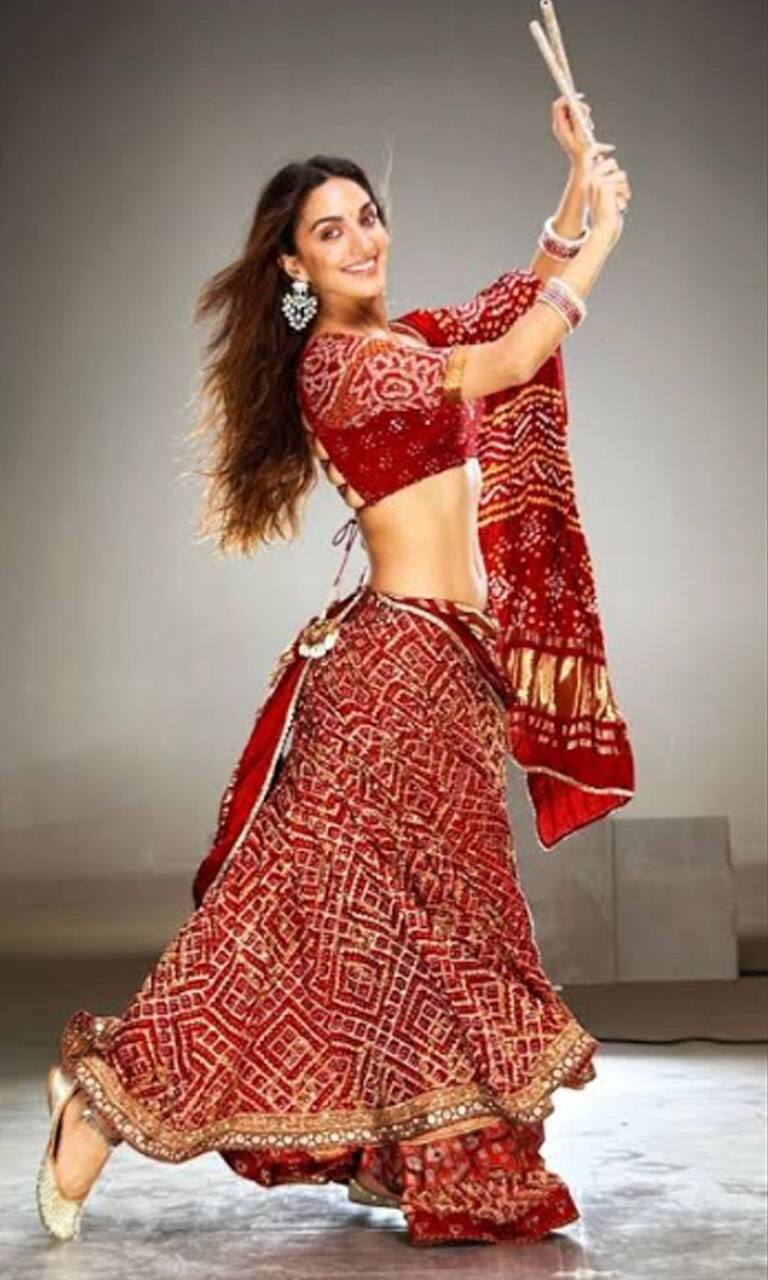 7 Bollywood Inspired Red Navratri Looks To Don This Festive Season |  Filmfare.com