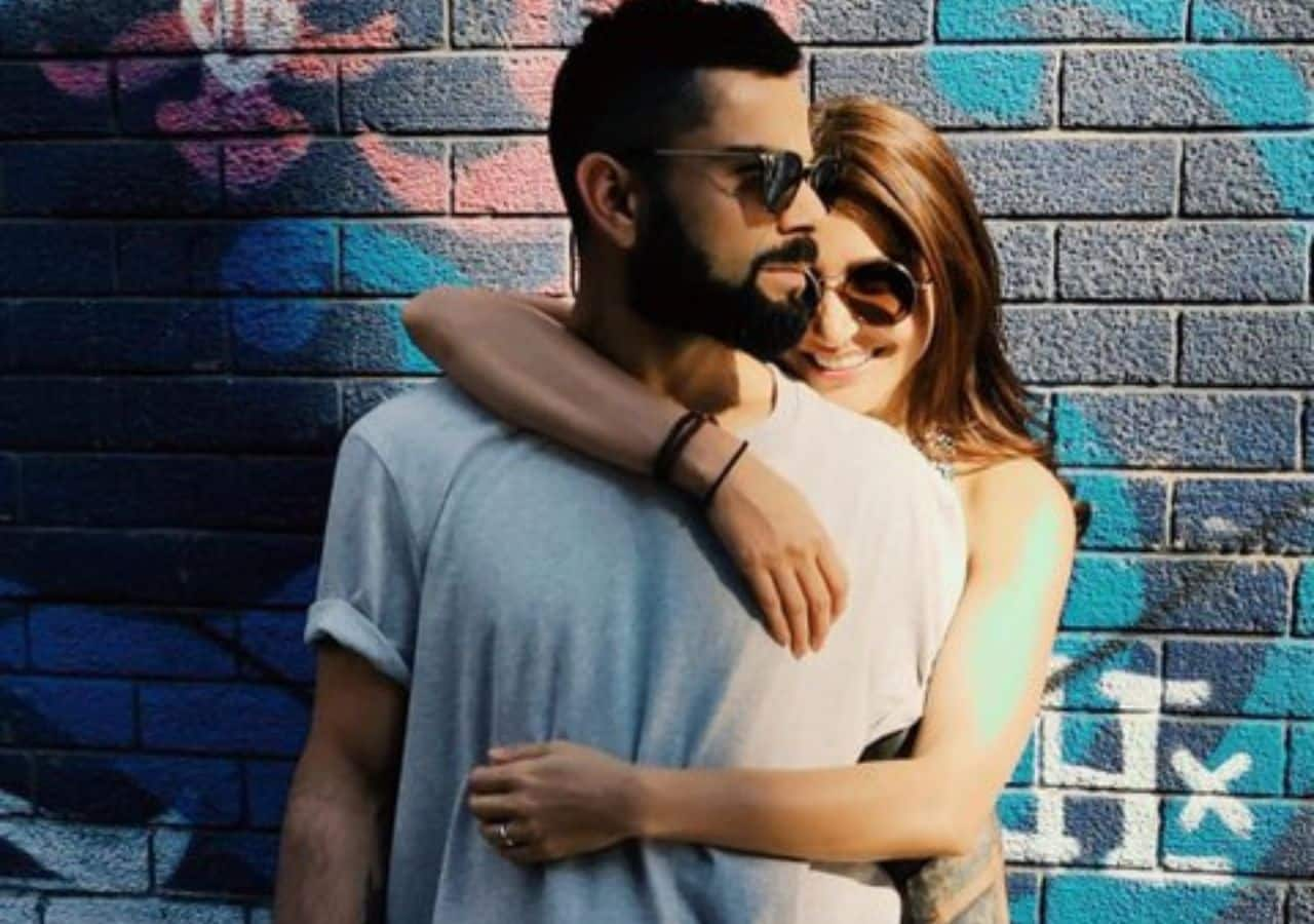 Virat Kohli, Anushka Sharma's Top 10 PDA Moments That Scream Love