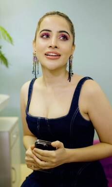 Urfi Javed wears an anti-smoking outfit, impresses fans