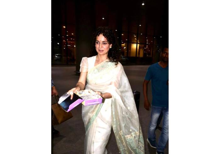 कंगना रनौत के चेहरे पर दिखी बेहद खुशी