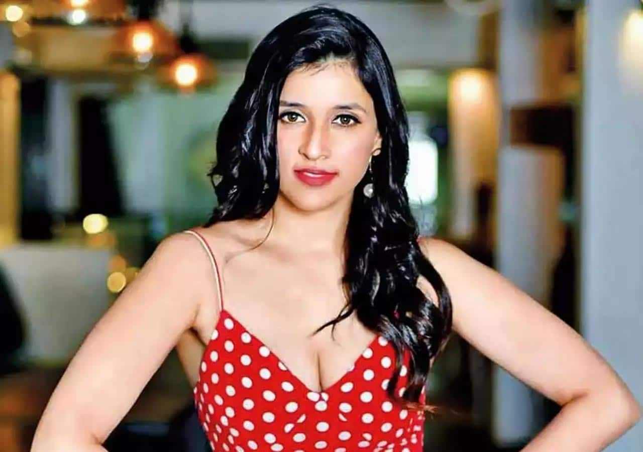 Bigg Boss 17 Today Mannara Chopra Cannot Keep Calm As Bigg Boss Plays Her Journey Video Fans