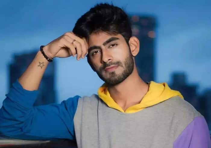 Rishabh Jaiswal as Krish Poddar