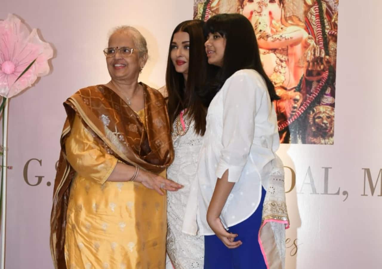 Aishwarya Rai Bachchan pleure lors de l’événement du 50e anniversaire ;  Aaradhya Bachchan impressionne les internautes avec son PREMIER discours public [Watch Video]