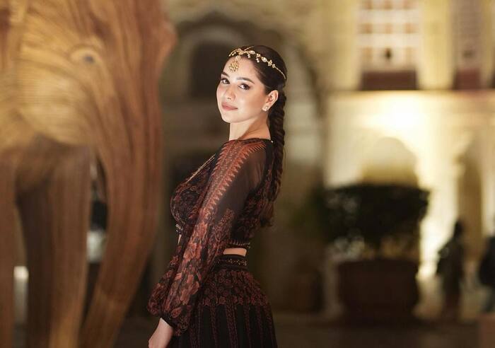 Sara Tendulkar looks gorgeous