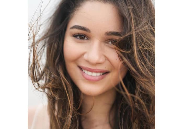 Sara Tendulkar looks classy