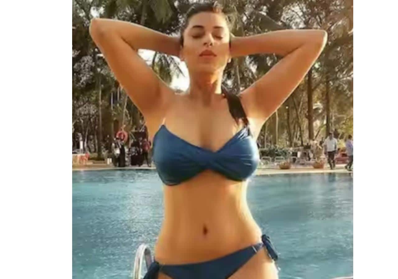 Suhana Khan slays in a bikini and how!