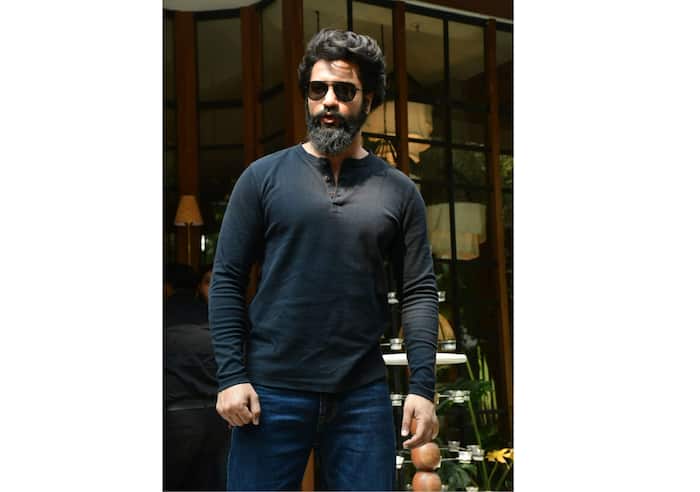 विक्की कौशल की बियर्ड ने खींचा ध्यान