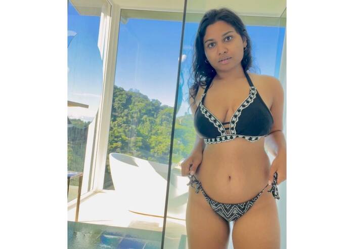 जारा पटेल सोशल मीडिया पर काफी एक्टिव