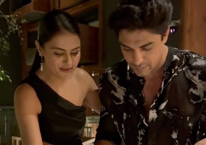 अंकित गुप्ता संग जंचती हैं प्रियंका चाहर चौधरी की जोड़ी