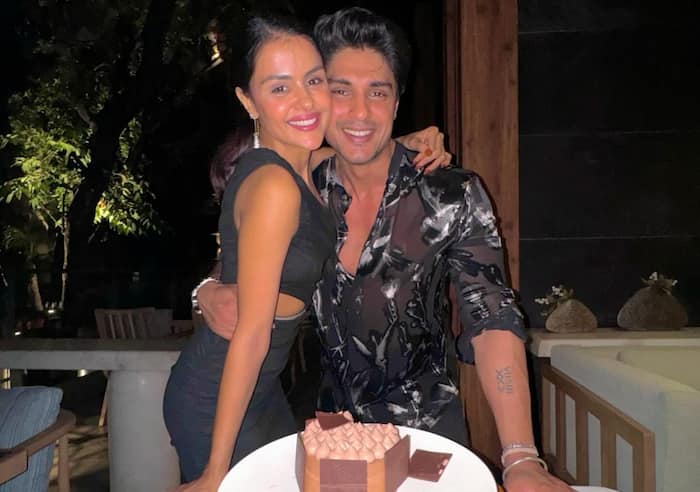 अंकित गुप्ता और प्रियंका चाहर का रोमांटिक अंदाज