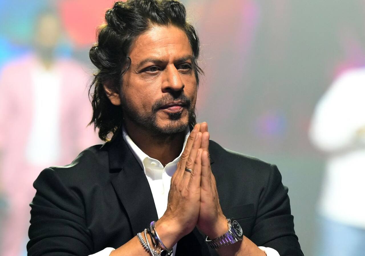 Shah Rukh Khan Warns 'Climate Is Going To Change' As He Confirms FIFA 2022  Final Attendance - News18