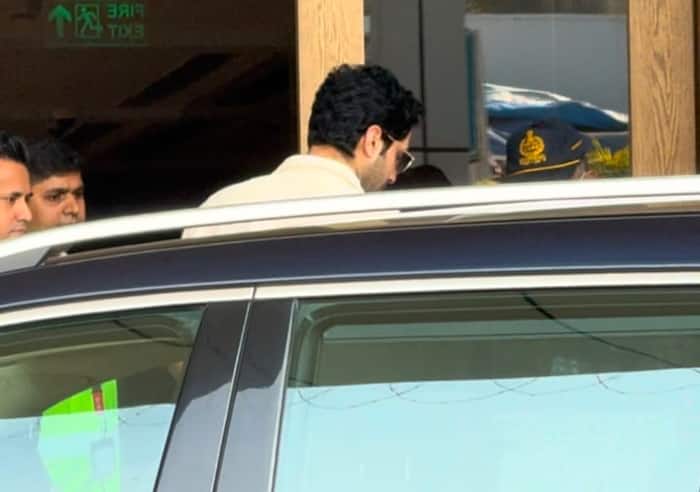 सुपरकूल लग रहे थे अगस्त्य नंदा