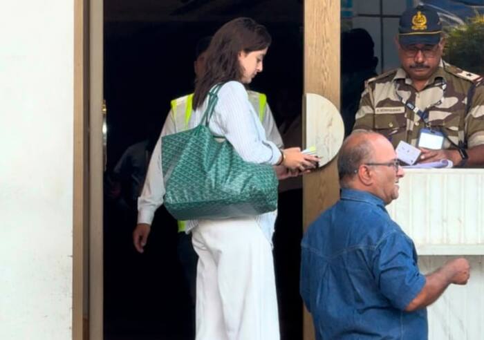 नव्या नवेली नंदा भी दिखीं साथ