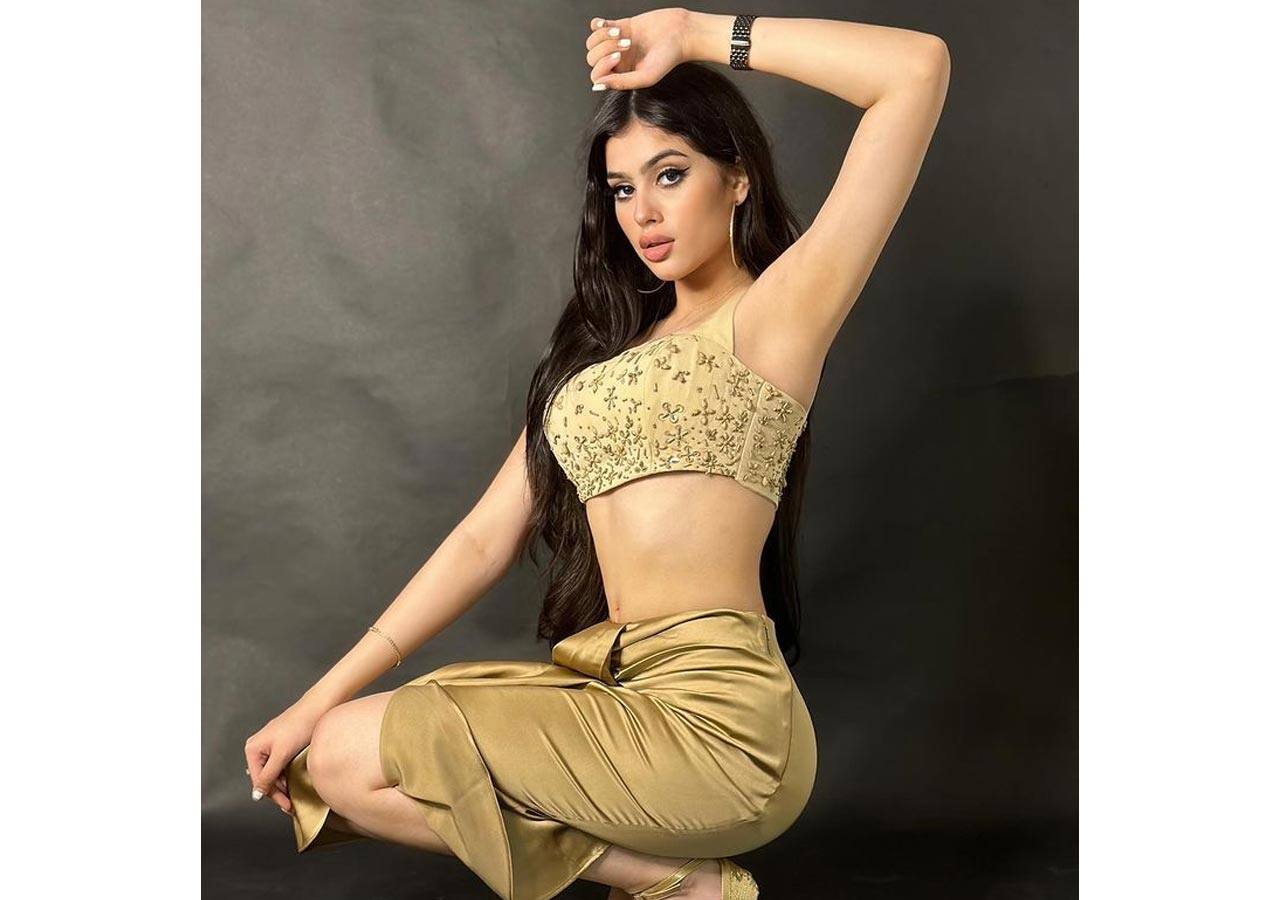 meet-the-richest-child-star-of-india-her-net-worth-will-leave-you