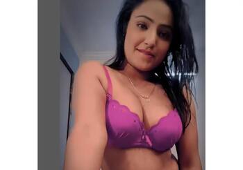 Ullu app web series Adhuri Pyaas actress Shyna Khatri's uncensored ...