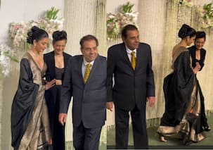 Ira-Nupur Wedding Reception: श्रुति-अक्षरा के फोटोसेशन के बीच घुसे धर्मेंद्र पाजी, फिर हुआ ऐसा कि लोगों ने कर डाला ट्रोल