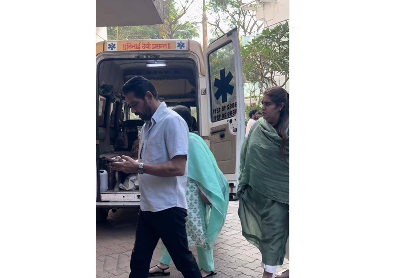 Anup Soni spotted at the last rites