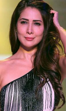 Kim Sharma and other Top 10 celebs who left Bollywood and are now doing normal jobs