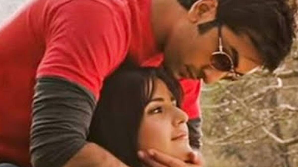 Propose Day 2024: Top 9 songs to confess your love for the special someone - Vimarsana News