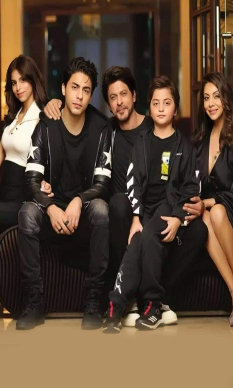 Top 5 parenting lessons to learn from Shah Rukh Khan and Gauri Khan