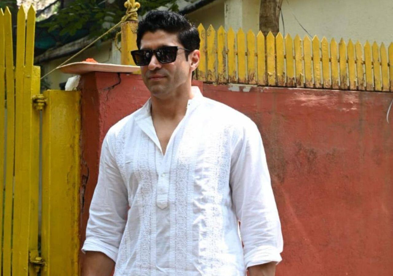 Farhan Akhtar looks handsome