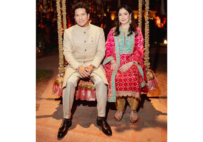 Sachin Tendulkar and Anjali Tendulkar dish out couple goals at Anant Ambani, Radhika Merchant pre-wedding 