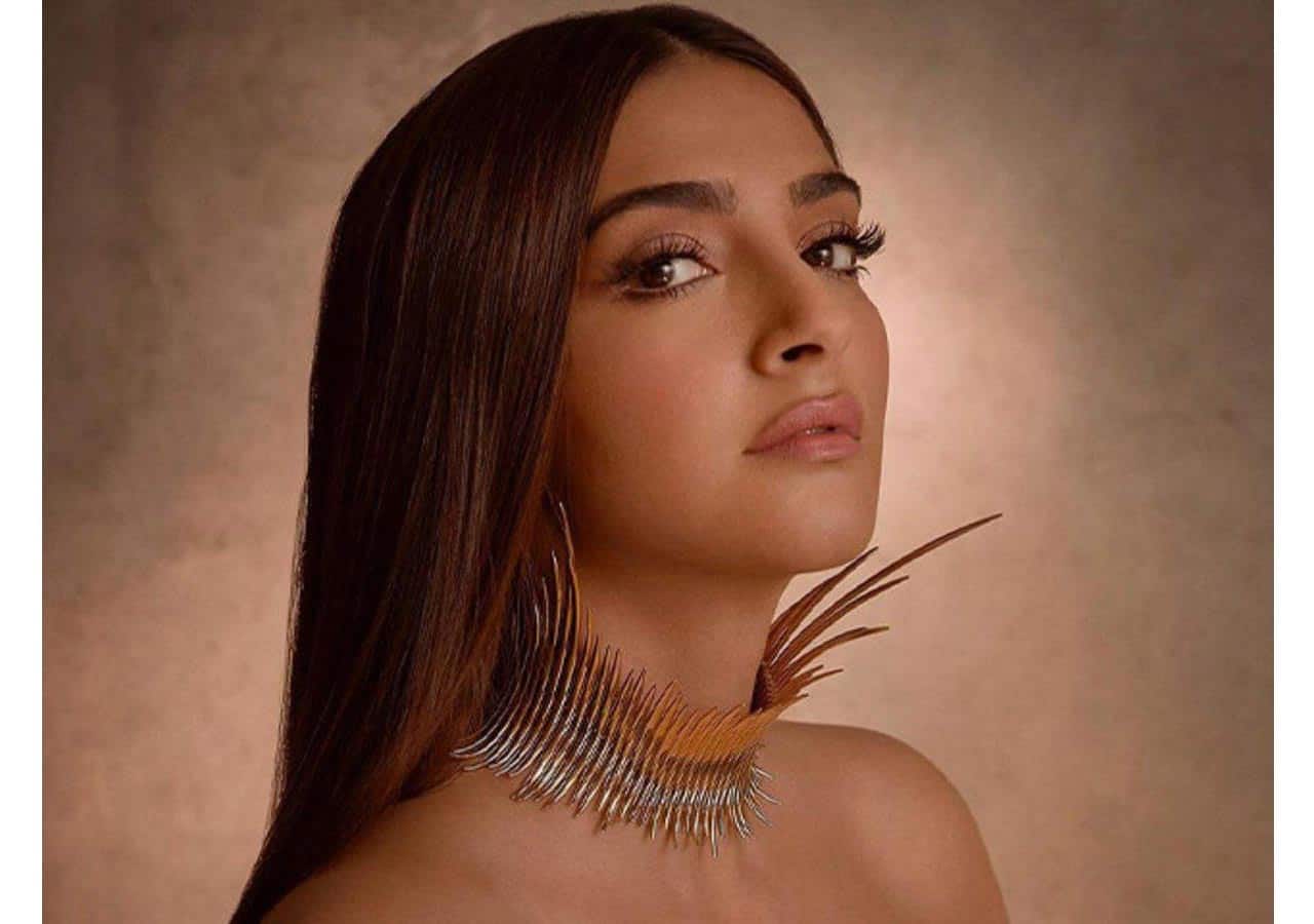 Sonam Kapoor Ahuja loves to give her skin a rest