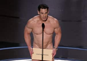 Oscar 2024: आखिर क्यों बिना कपड़ों के स्टेज पर पहुंचे जॉन सीना? वीडियो देख ठनका लोगों का मत्था