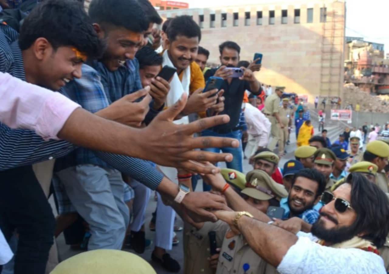 Ranveer Singh prouve qu’il est l’un des rois du fan service à Bollywood en saluant une foule folle à Kashi [Watch]