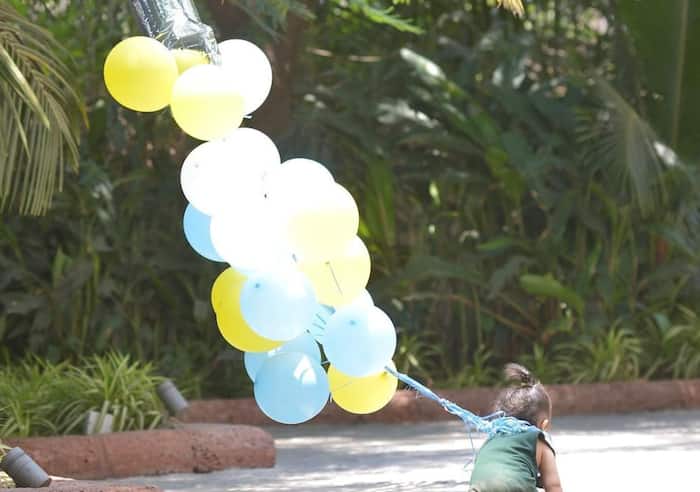 Meer with his birthday balloons