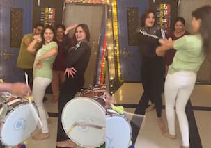 आरती सिंह ने हल्दी के दिन ढोल पर किया जमकर डांस, एक्ट्रेस के मंगेतर ने दिया था ये सरप्राइज