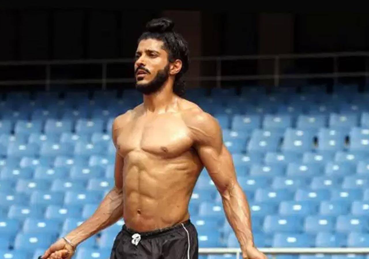 Farhan Akhtar in Bhaag Milkha Bhaag