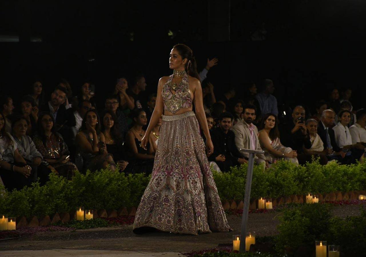 Mira Rajput has a charming aura