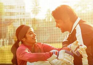 Mr and Mrs Mahi Box Office Prediction Day 1: Janhvi Kapoor to have her career's biggest opening after Dhadak; check out deets