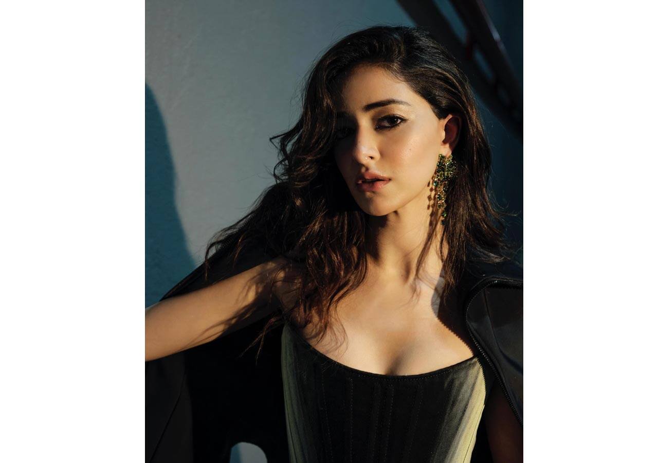 Ananya Panday gives a killer stare to the camera 