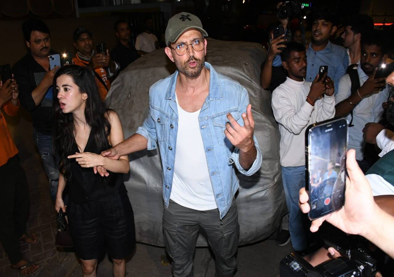 Hrithik Roshan turns super protective boyfriend for Saba Azad as they ...