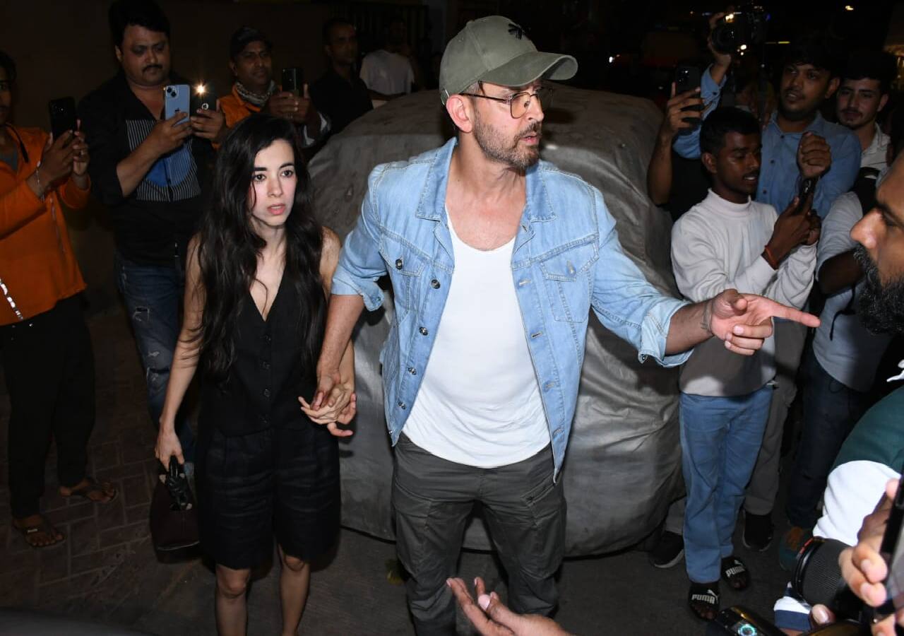 Hrithik Roshan turns super protective boyfriend for Saba Azad as they ...