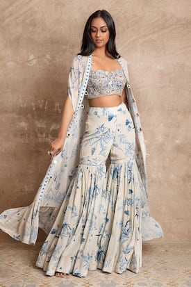 Shop Stunning Ethnic Wear for Women at Unbeatable Prices