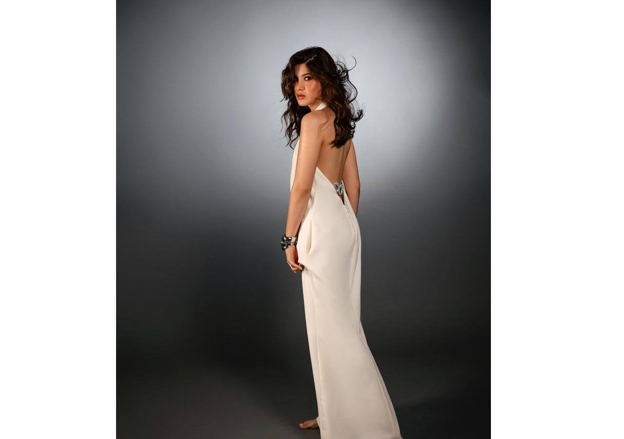 Shanaya Kapoor's goes chic