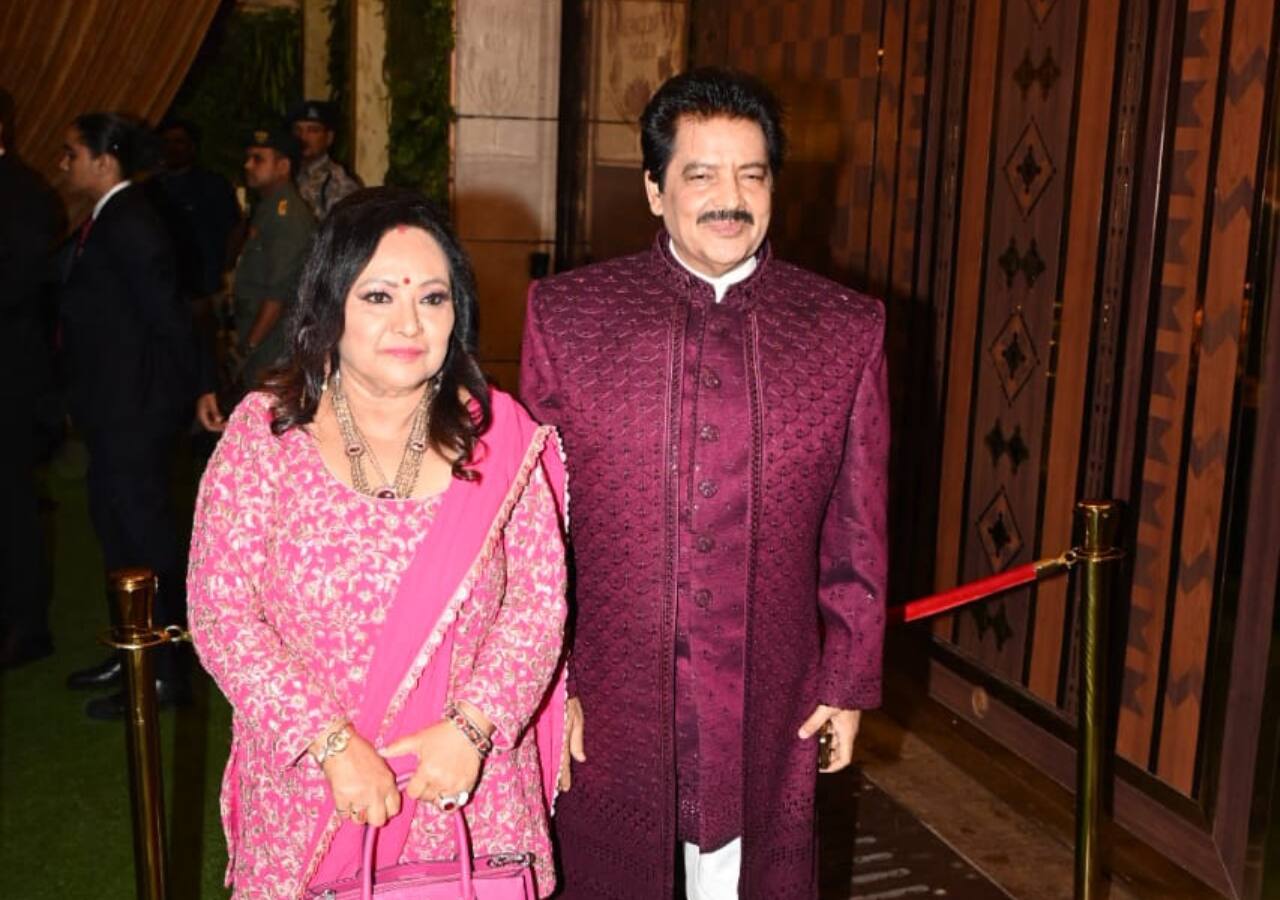Udit Narayan and his wife looked beautiful