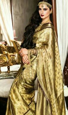 Rekha's slam book goes viral; know who is her favourite person