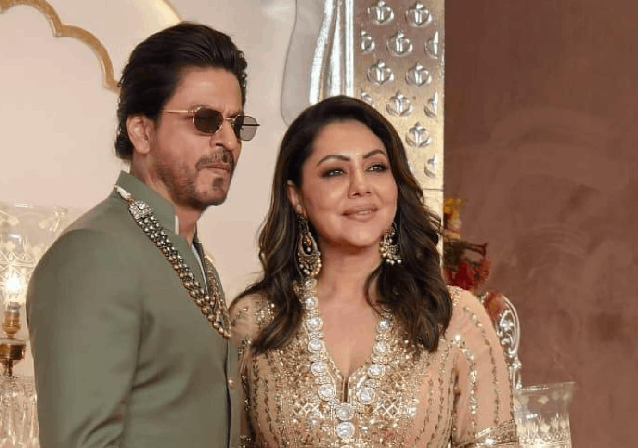 Shah Rukh Khan and Gauri Khan's video of non-stop chatter at Anant Ambani-Radhika Merchant's pheras goes viral; Fans say, 'They're repeating their phera kasam