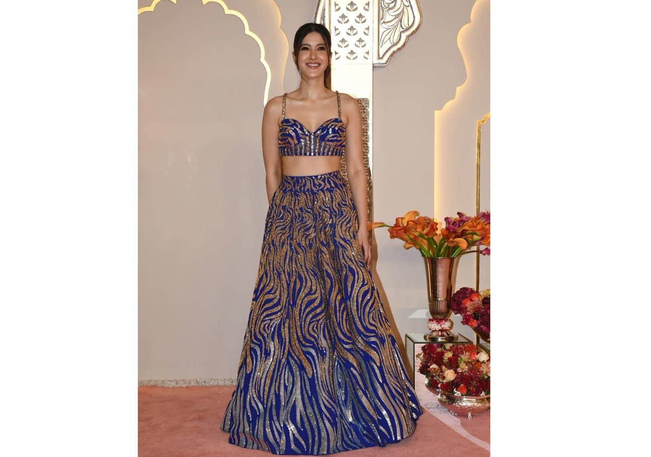 Shanaya Kapoor smiled for the paps