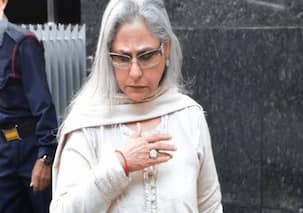 Jaya Bachchan scolded THIS actor for wearing 'Chaddi Baniyan' at the airport